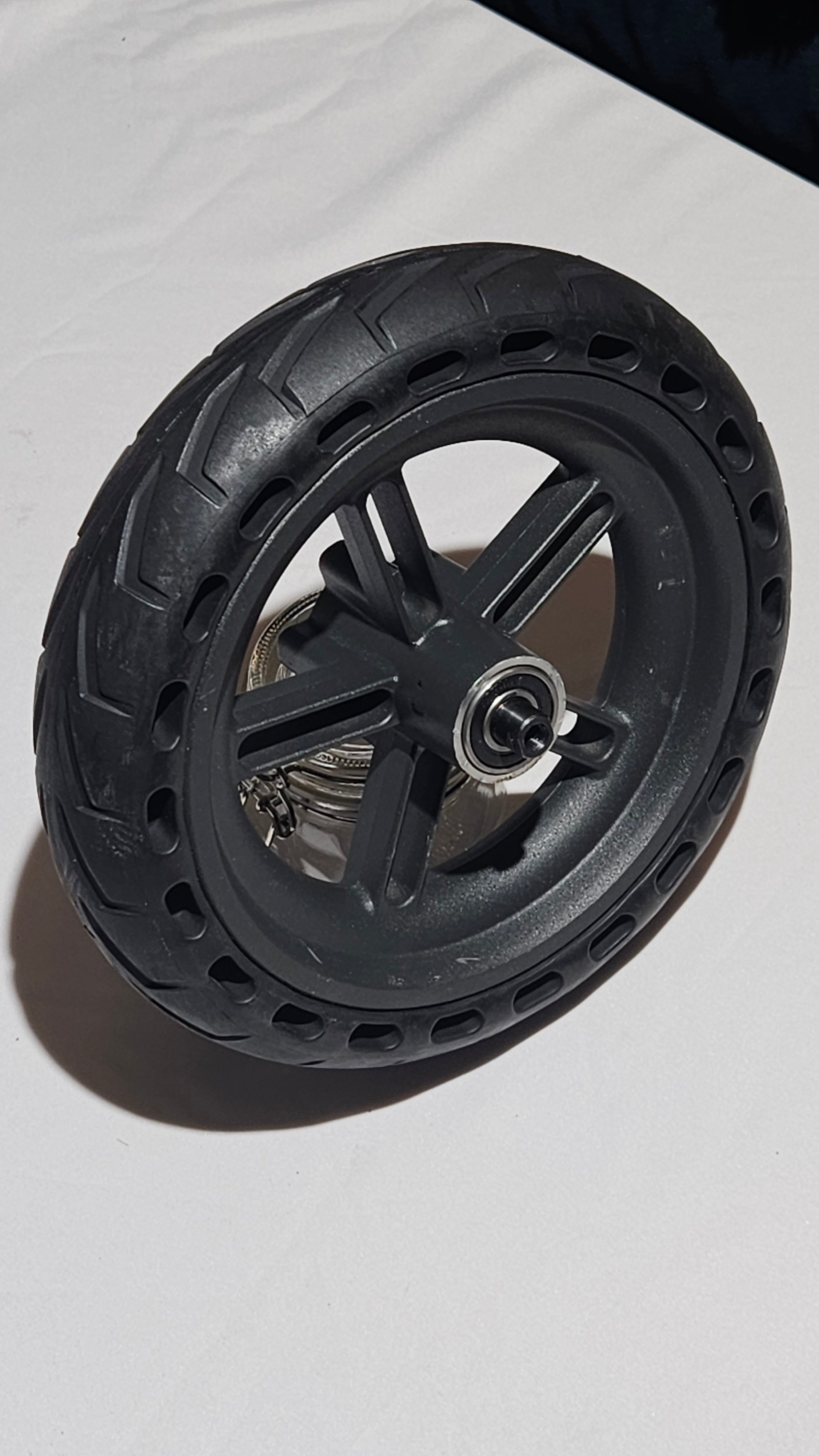 Dekk punkteringsfritt 8"